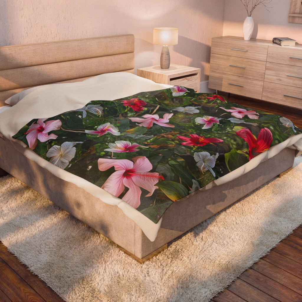 Plumeria Floral Velveteen Plush Blanket — Tropical Pink & White Flower Throw